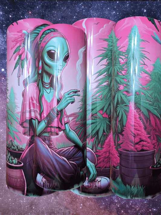 Colorful alien hippie design on 20oz tumbler, showcasing vibrant smoking culture and stylish aesthetic.